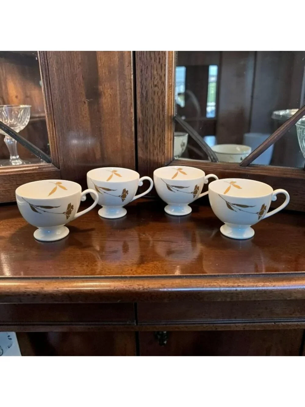 Set Of 4 Mikasa Ultima+ Gilded Rose Fine China Tea Cups Gold Leaf Design